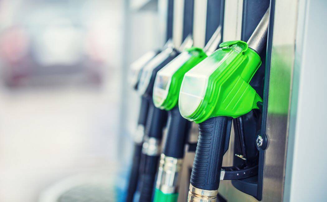 Olej napędowy ceny w Warszawie: jakie czynniki wpływają na koszty tankowania