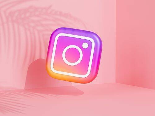 Instagram to potężna platforma mediów społecznościowych, która może pomóc w budowaniu Twojej marki i zwiększeniu przychodów